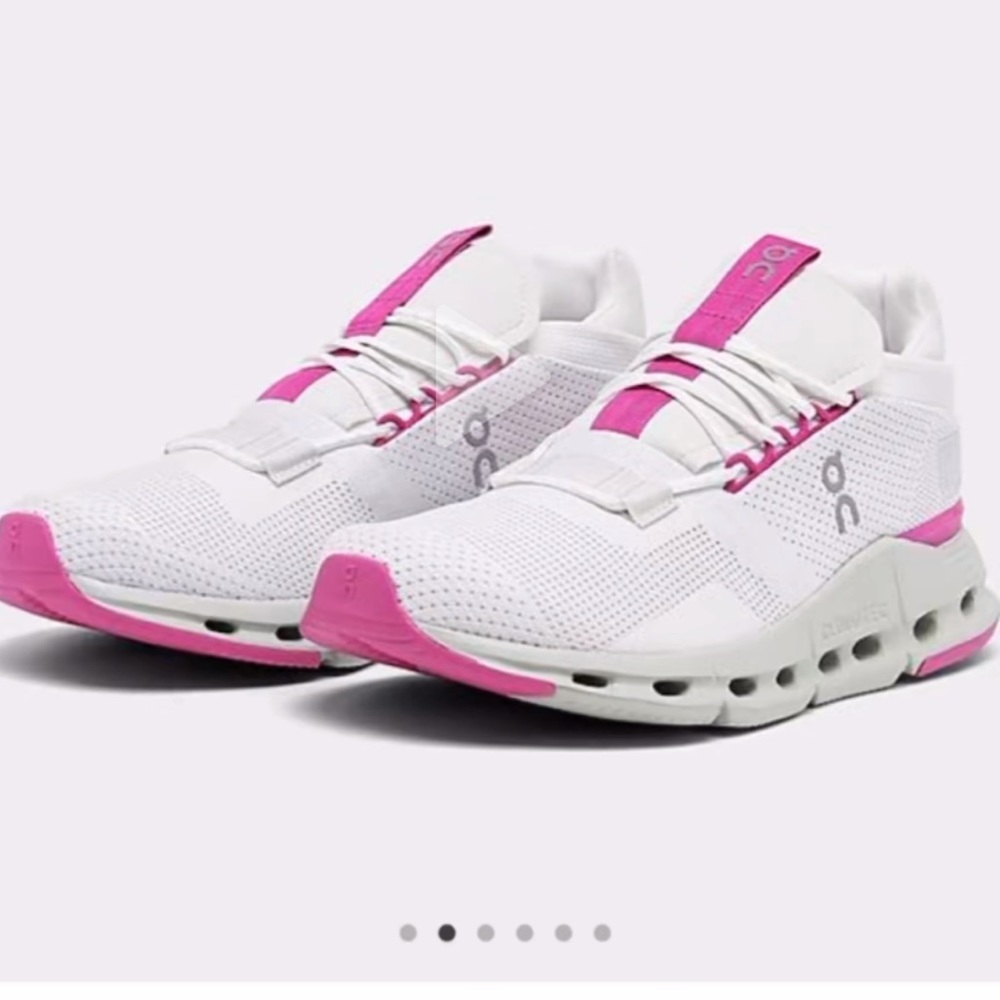 Women’s On Cloudnova Running Shoes - pink / Barbie (undyed white / carnation)